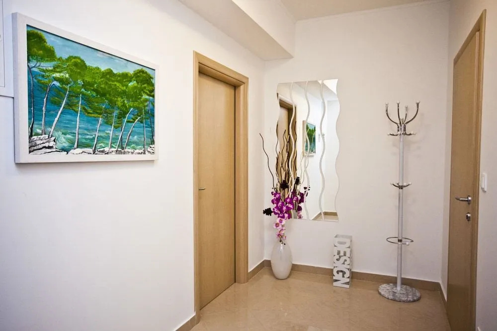 Split Apartments Peric