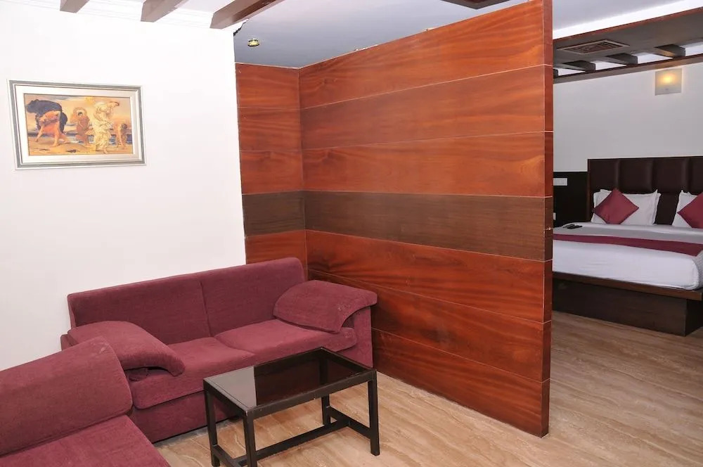 Meenal Hotel