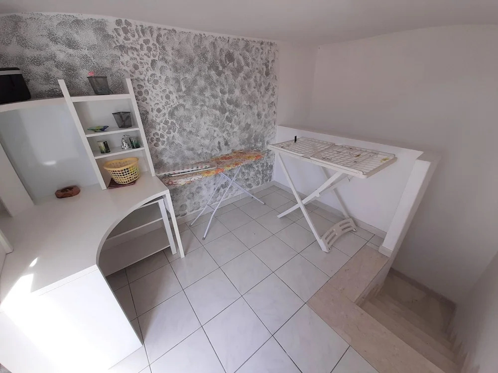 Tasteful Holiday Home in Avola near Sea Beach