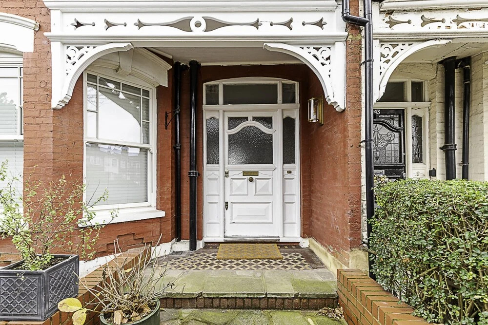 Beautiful Three Bed Abode Near Dollis Hill