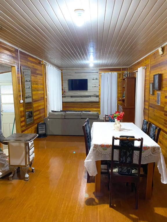 Casa serrana ampla e bem localizada em Urubici