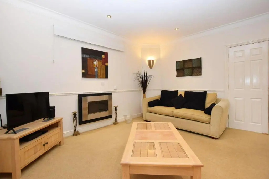 Luxury top Floor 2BD Apartment Apsley