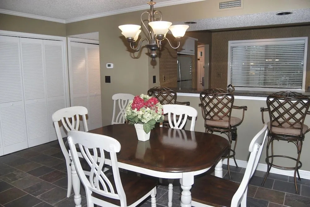 West Hyde Park 14B 2 Bedrooms 2 Bathrooms Villa