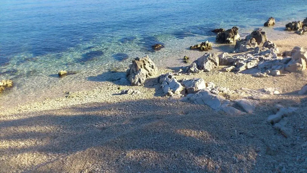 Central - 40m From the Beach - A2