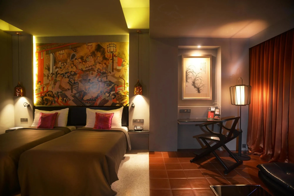 Sino House Phuket Hotel - SHA Plus