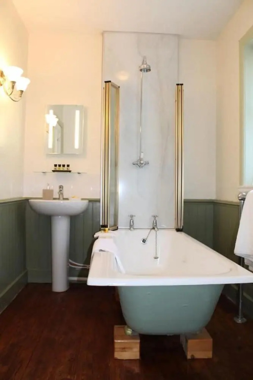Tirindrish House B&B