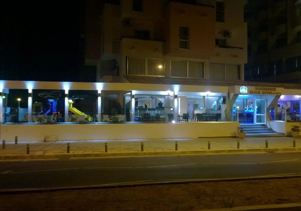LIV Mackenzie Beach Suites Larnaca