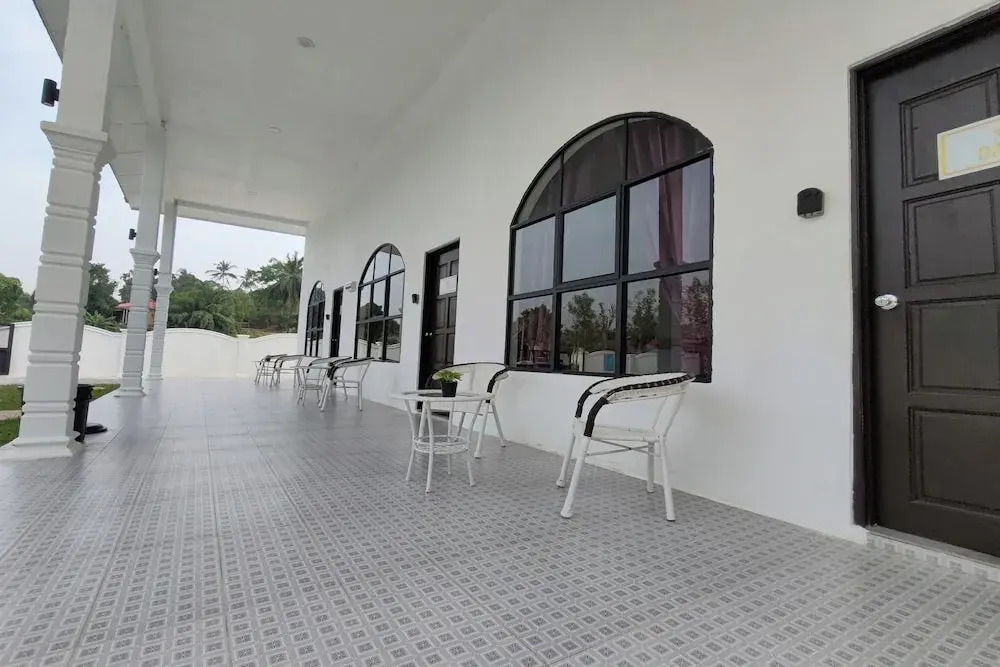 Grand Aeden Villa