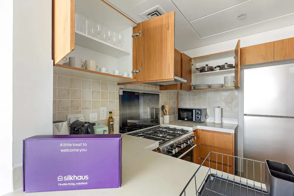 Silkhaus Spacious 2bdr Stay in Julphar Tower