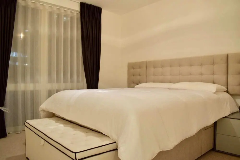 2 Bedroom Flat in Park Royal