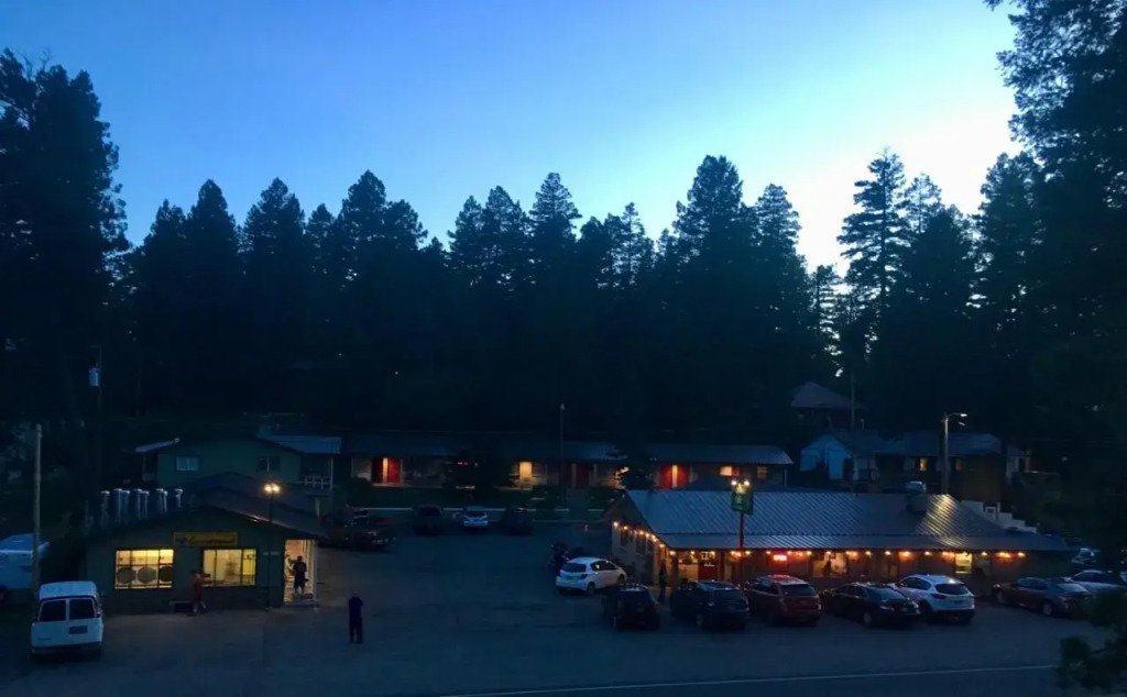 Dusty Boots Motel & Cafe