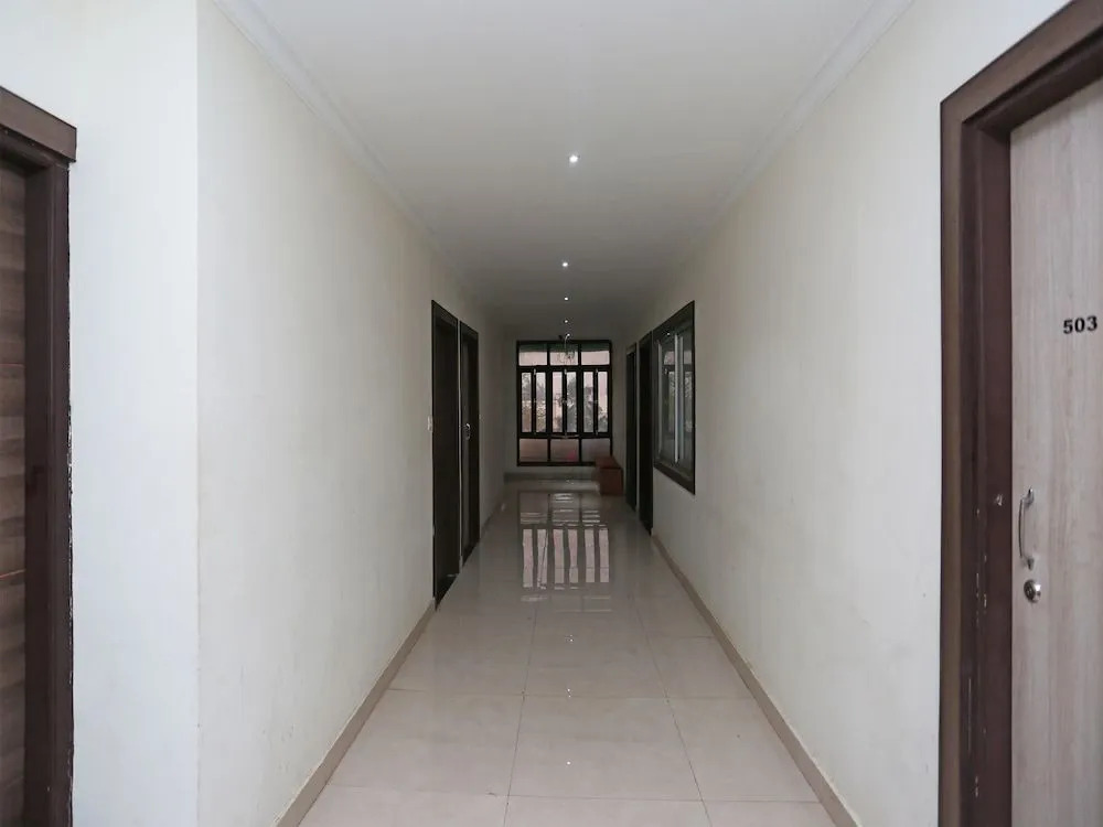 OYO 2257 Hotel MM Continental
