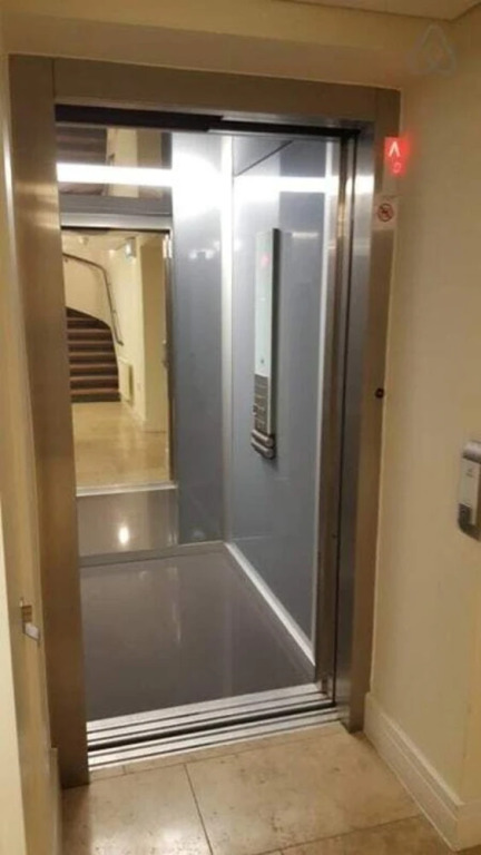Stylish 1 bed in West Kensington 7mins to Tube