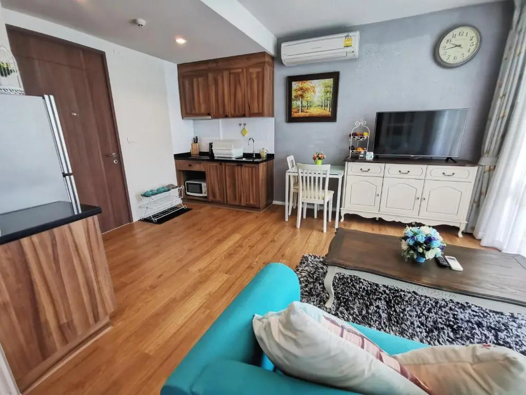 Autumm HuaHin B205 PoolView by BookingHuaHin