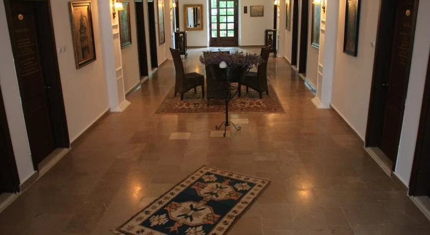 Ege Hotel