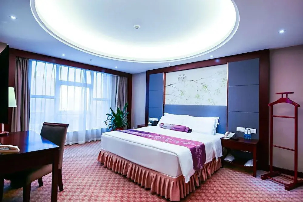 Huatian Hotel