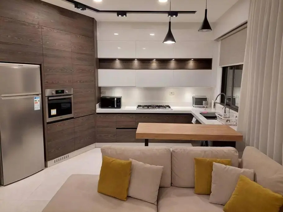 Exquisite Modern 2-bedroom Rental Unit