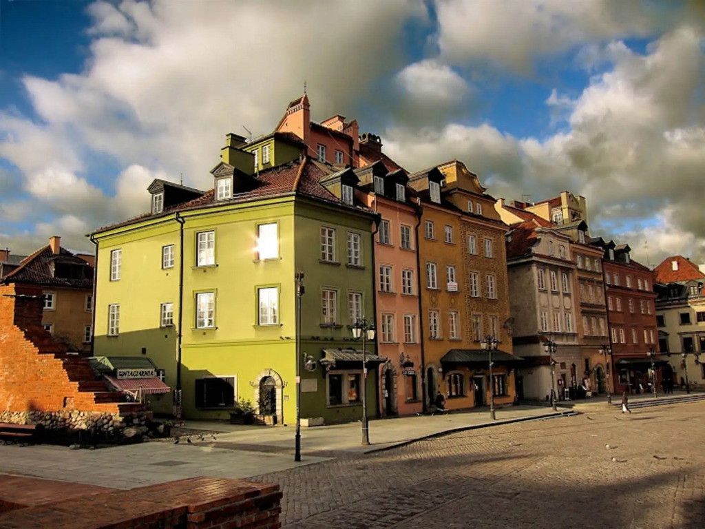 Castle Square Apartment