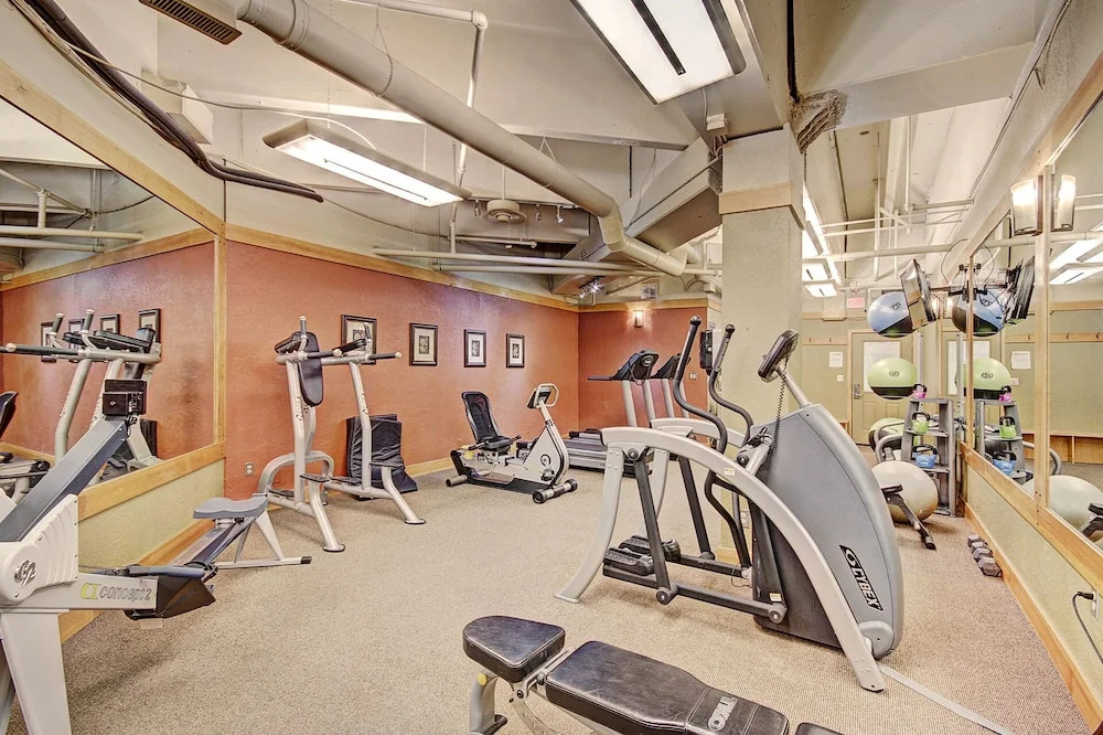 8186 Silver Mill 1 Bedroom 1 Bathroom Condo