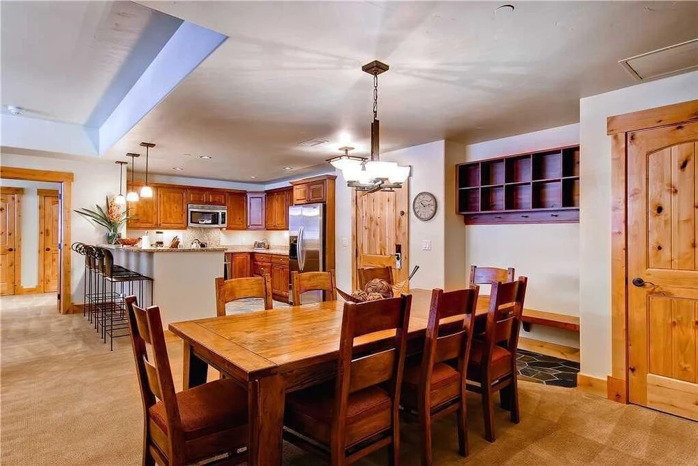6209 Bear Lodge, Trappeur's Crossing Apartment 3