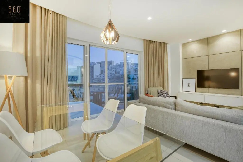 Green Oasis: Home with Breathtaking View w/parking by 360 Estates