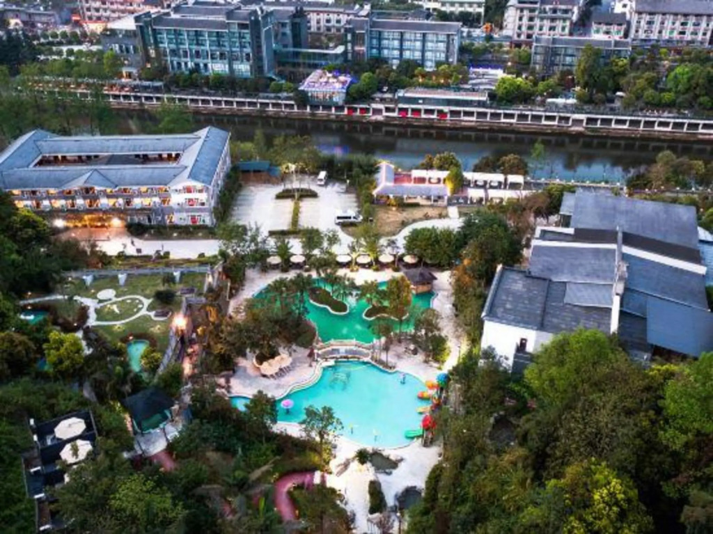Chongqing White-collars East Hotspring Hotel