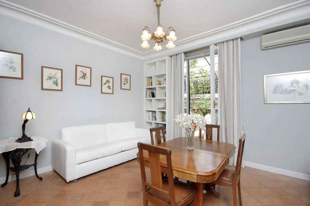 Frattina Apartments