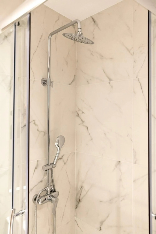 A12 Pristine 1bedrooom flat near Parthenon in Athens' heart