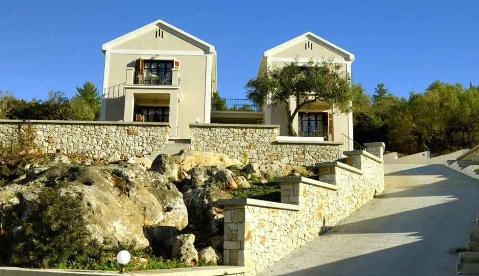 Adastra Ithaca Luxury Suites