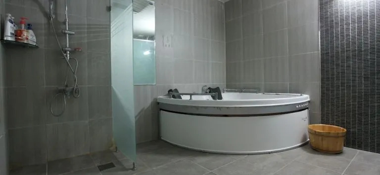 Hotel Wow