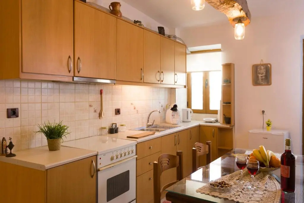 [kritsa house]