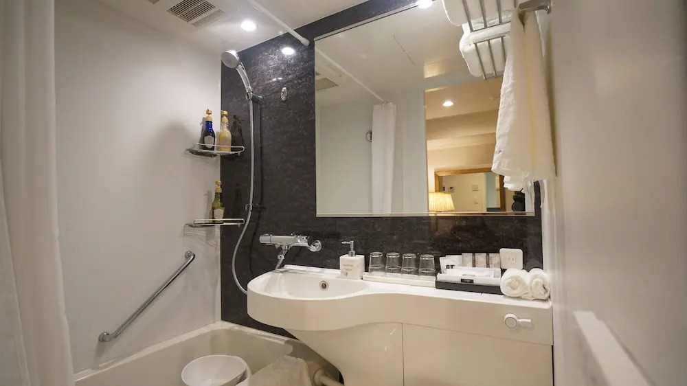 Le Tour Hotel Akihabara Ekimae 楽途ホテル秋葉原駅前店