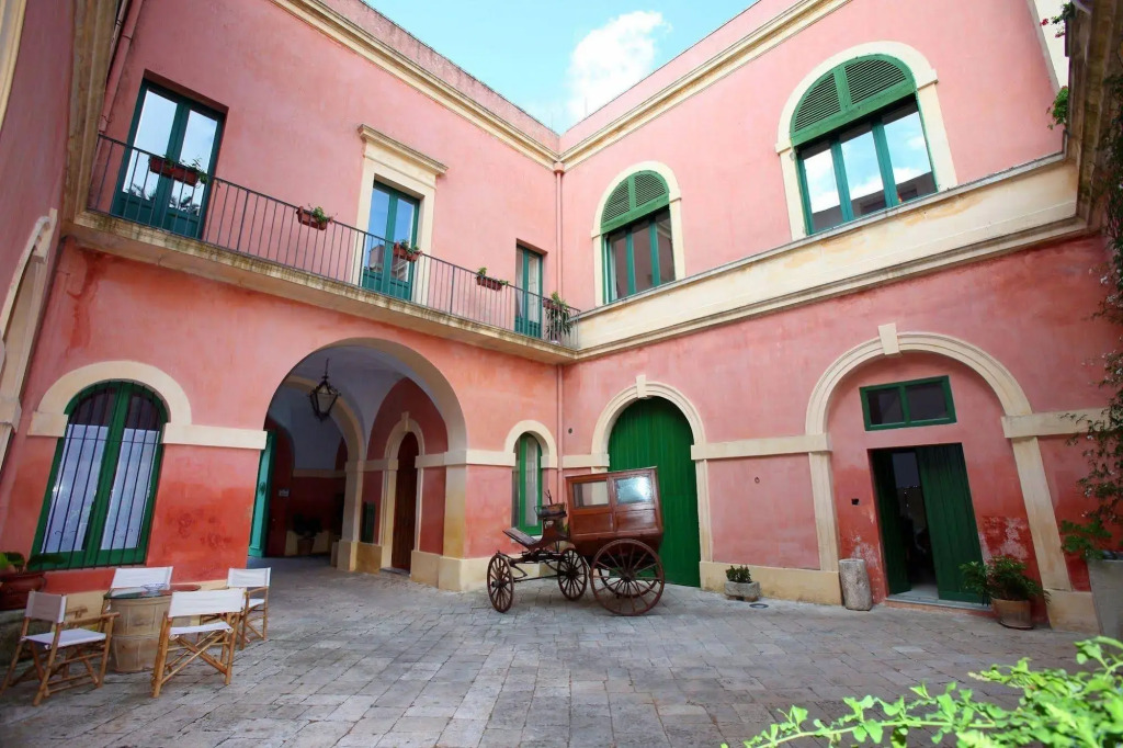 Palazzo Laura