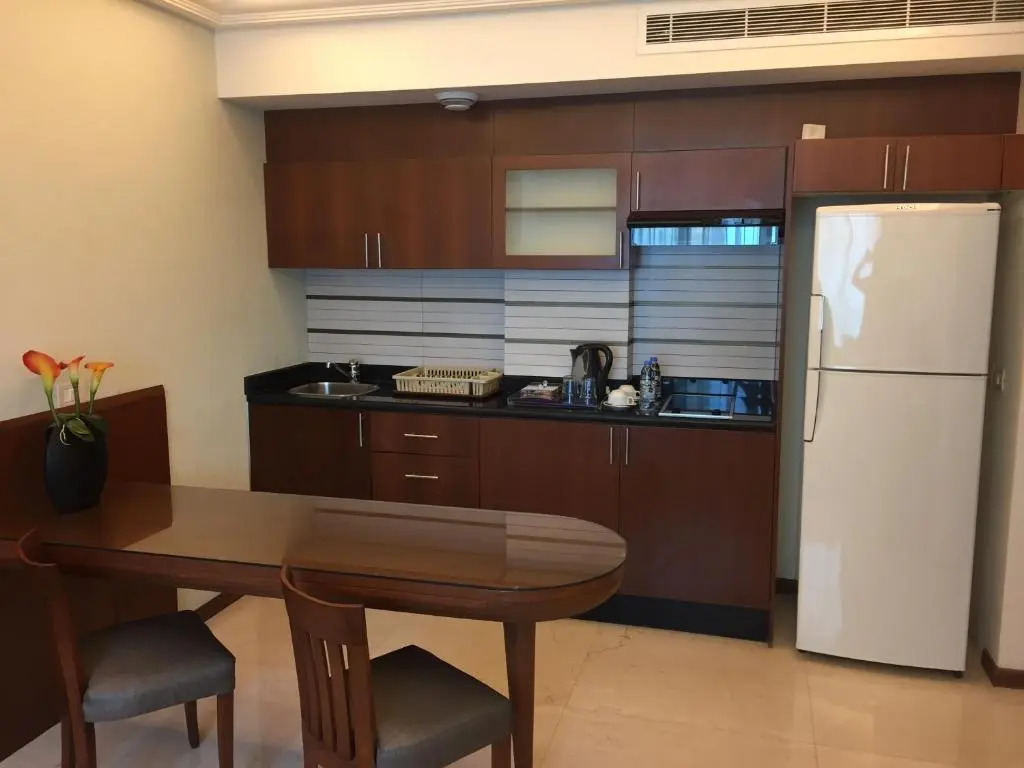 King Suites Hotel