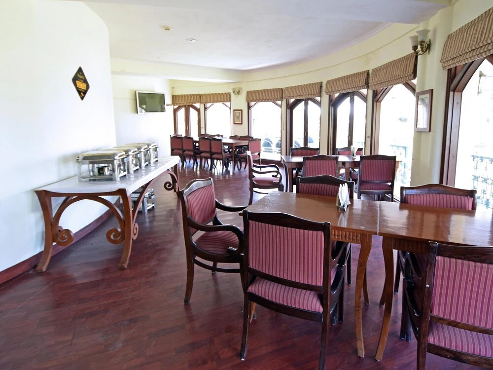 OYO 2856 Tullahmore Estate
