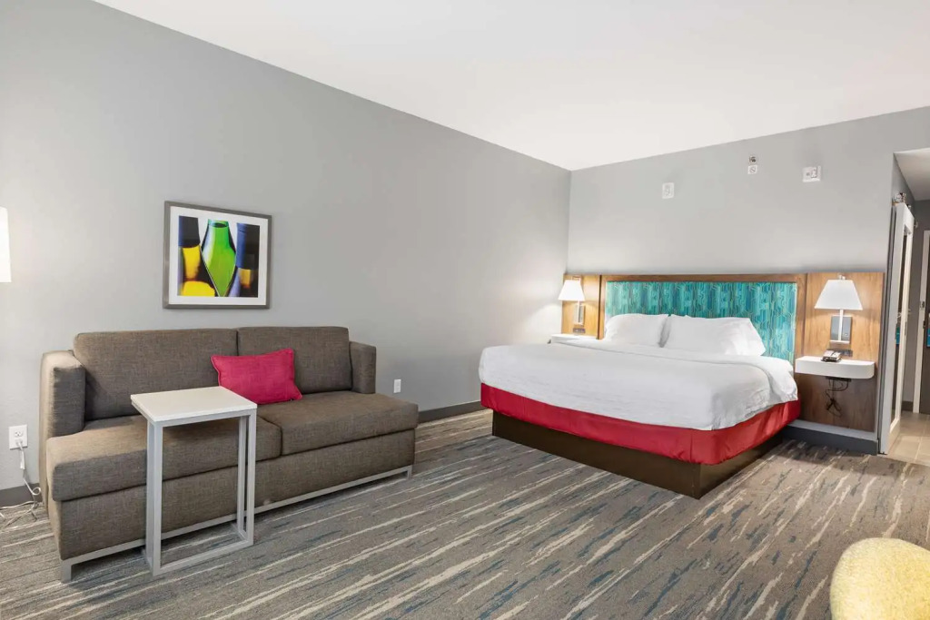 Hampton Inn Madison, OH