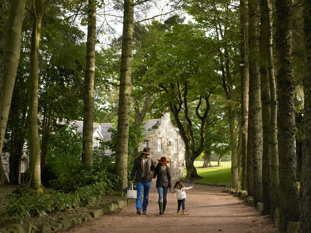 Trump MacLeod House & Lodge, Scotland