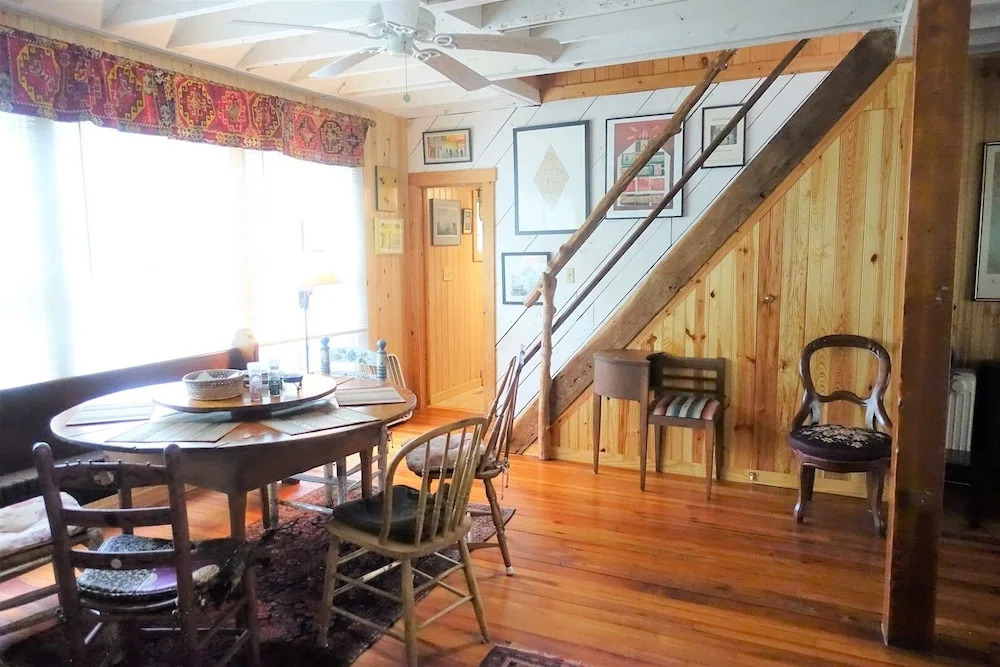 Mananaville 2 Bedrooms 2 Bathrooms Home