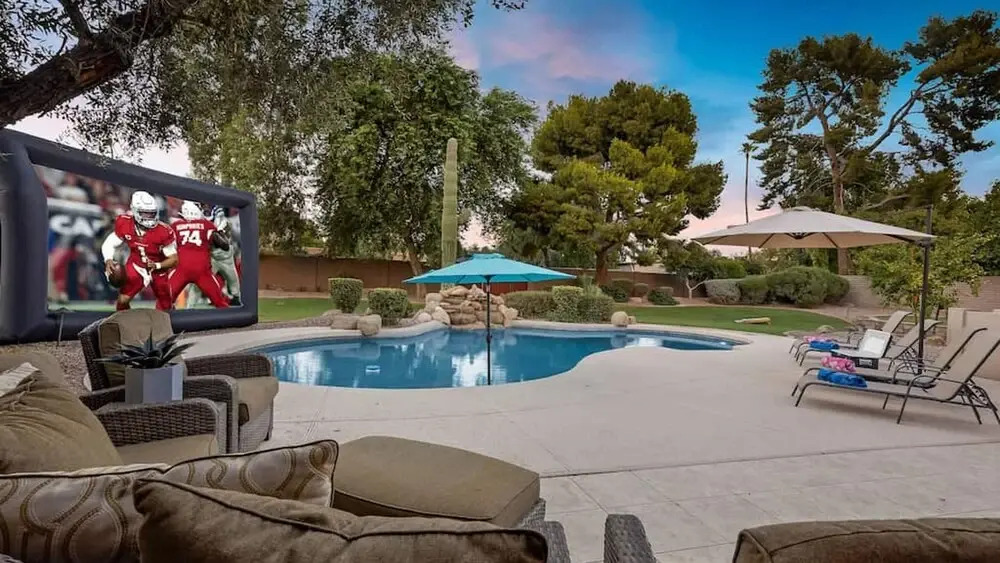 Stunning Vacation Dream Home W/backyard Paradise!