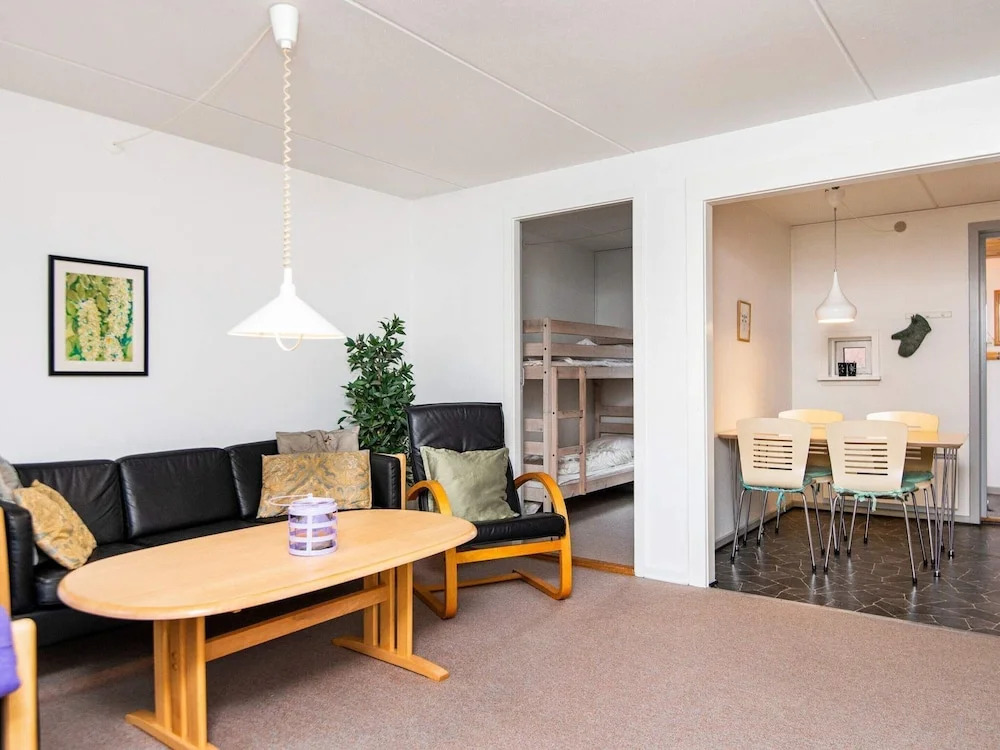 6 person holiday home in Rømø-By Traum