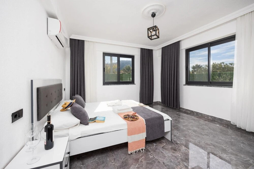 Villa Grand Yasar 1 With 4 Bedrooms and 4 Bathrooms