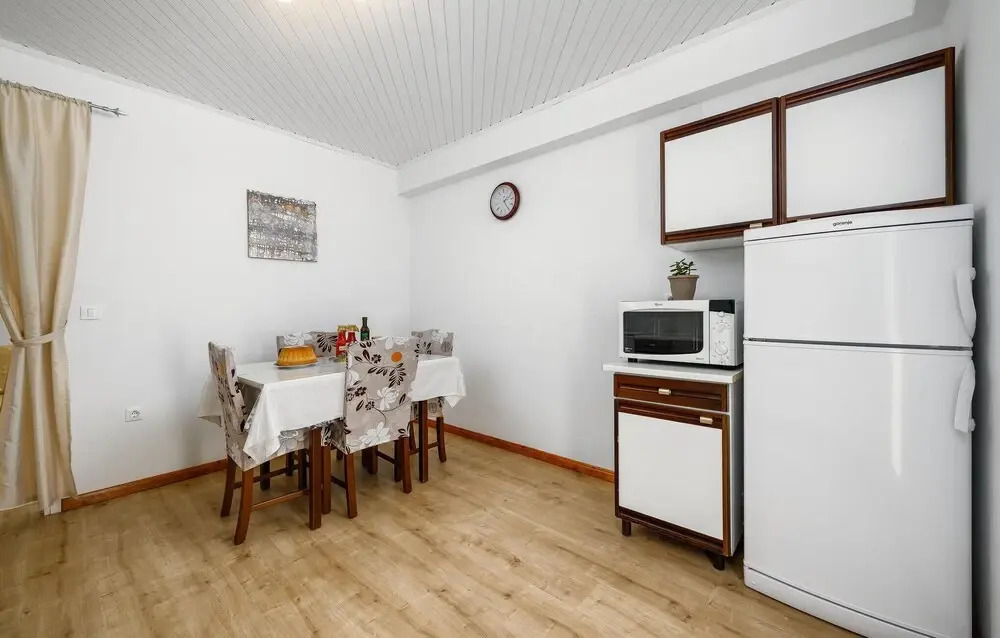 Awesome Home in Groznjan With Wifi and 1 Bedrooms