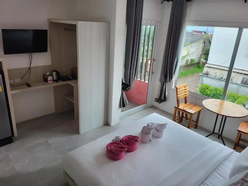 Pinky Hotel by Kanchana
