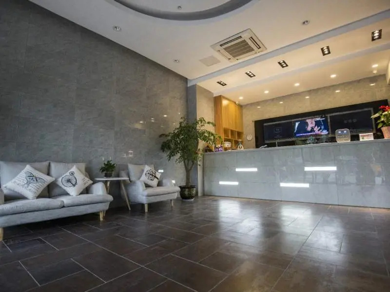 Shell HuaiAn Xiamen Road Hotel