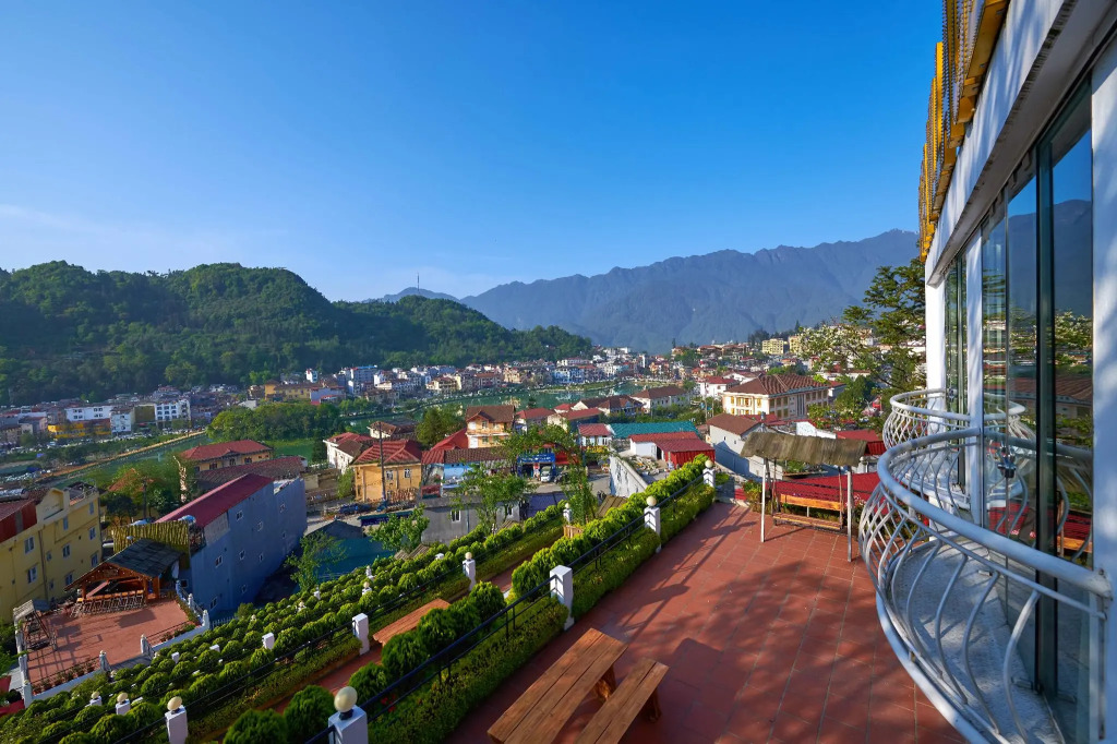 Sapa Village Hotel