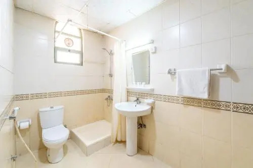 Отель Oyo 156 Al Reem Hotel Apartments