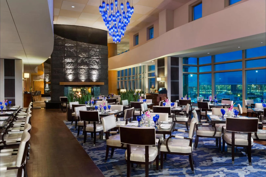Fairmont Vancouver Airport In-Terminal Hotel