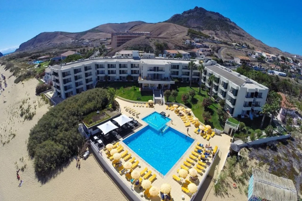 Vila Baleira Suites