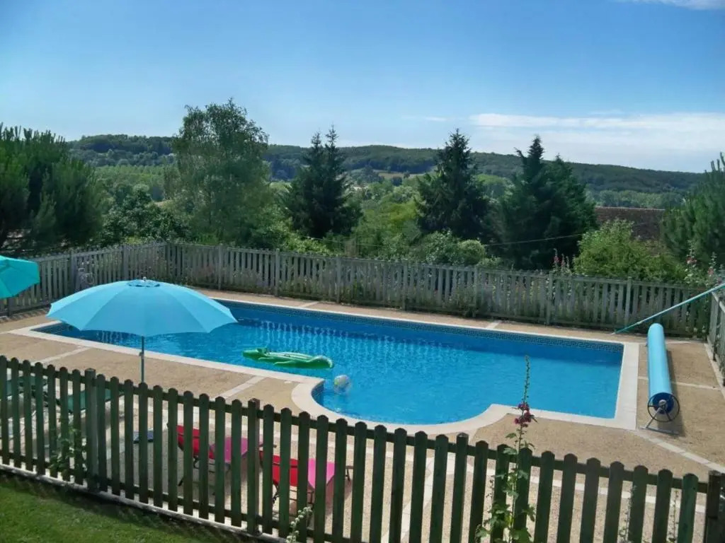 Gite Cherveix-Cubas, 4 pièces, 7 personnes - FR-1-616-70