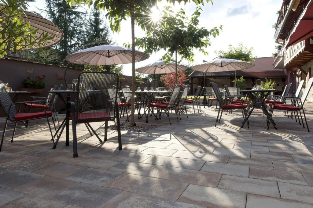 Hôtel Restaurant La Charrue